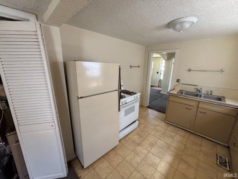 Tiny photo for 2203 S Biltmore Avenue, Muncie, IN 47302 (MLS # 202635203)