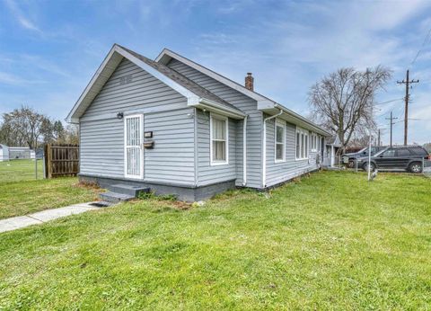 Photo of 1134 E ELM Street, Kokomo, IN 46901 (MLS # 202533420)