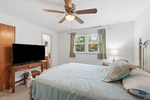 Tiny photo for 5819 Rosedale Drive, Fort Wayne, IN 46804 (MLS # 202642924)