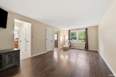 Tiny photo for 5819 Rosedale Drive, Fort Wayne, IN 46804 (MLS # 202642924)