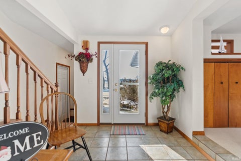 Tiny photo for 9260 E 430 S, Wolcottville, IN 46795 (MLS # 202608867)