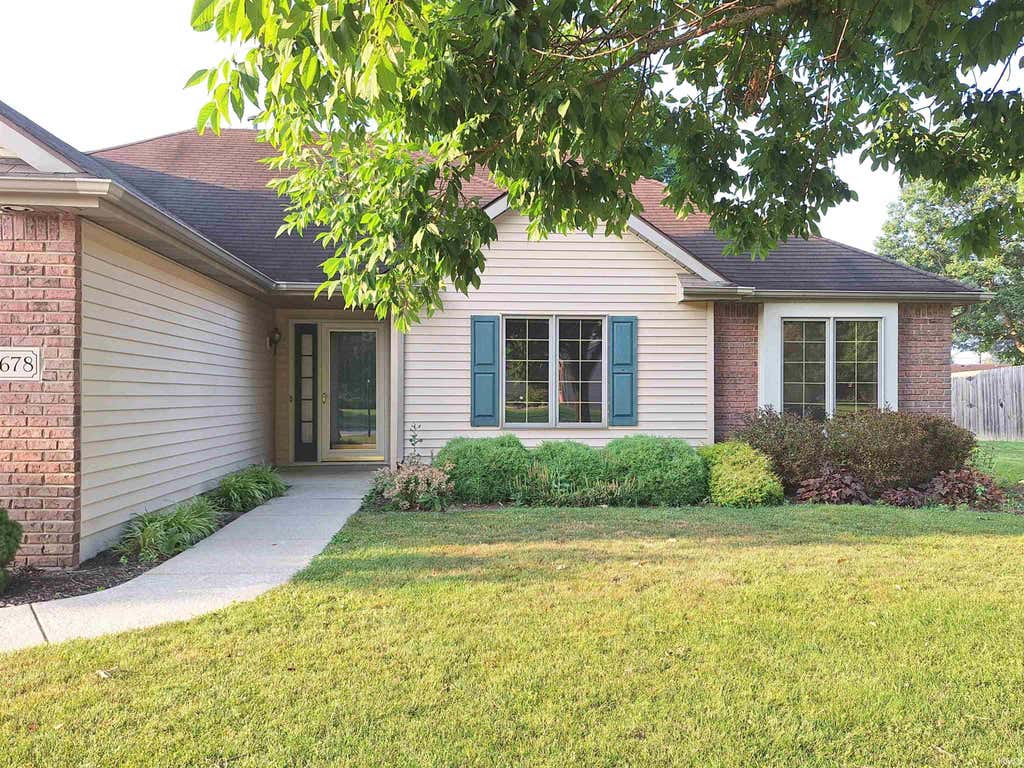 Photo of 9678 Pawnee Way, New Haven, IN 46774 (MLS # 202629116)