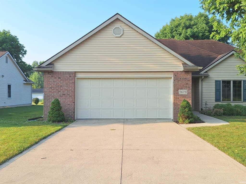Photo of 9678 Pawnee Way, New Haven, IN 46774 (MLS # 202629116)