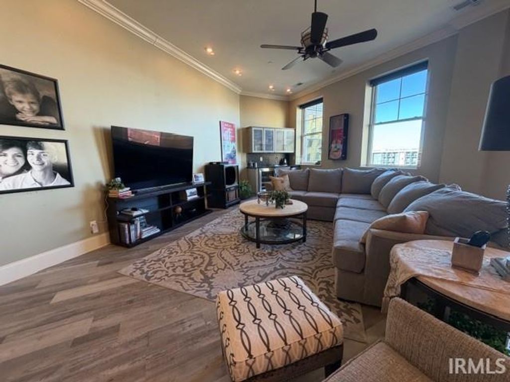 Photo of 300 Main Street #4H, Evansville, IN 47708 (MLS # 202601258)