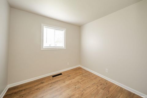 Tiny photo for 5906 Monona Drive, Kokomo, IN 46902 (MLS # 202615016)