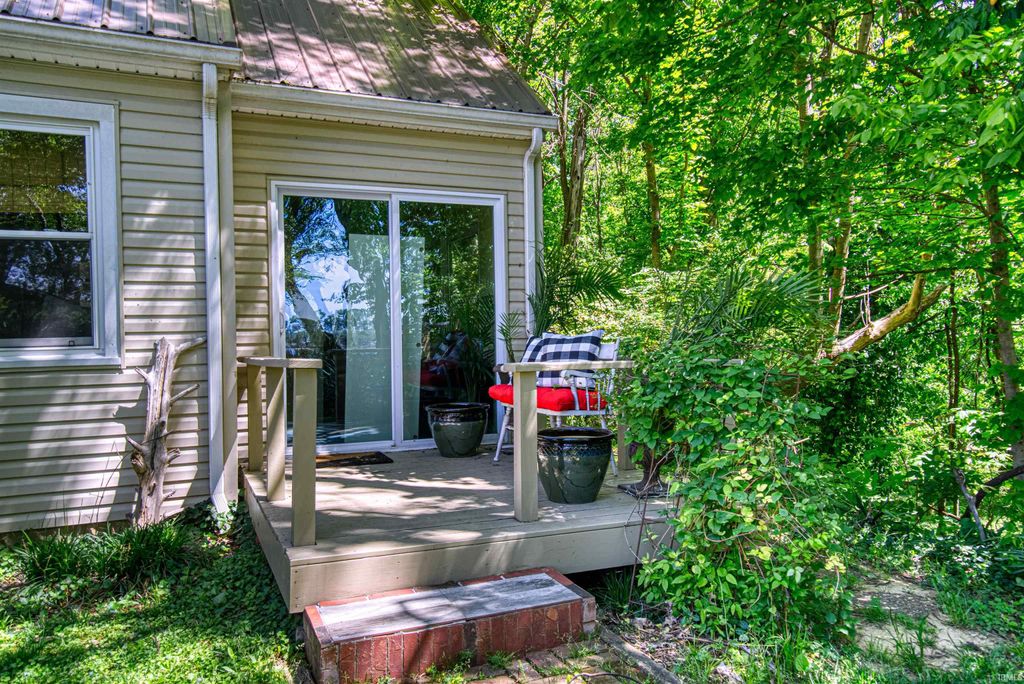 Photo of 1 Yorkshire Drive, Newburgh, IN 47630 (MLS # 202601266)