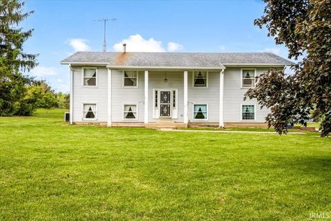Photo of 8613 N Buck Creek Pike, Mooreland, IN 47360 (MLS # 202618517)