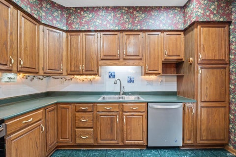 Tiny photo for 164 Coldbrook Court, Lafayette, IN 47909 (MLS # 202635351)