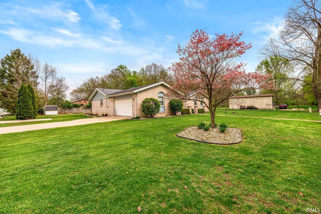 Photo of 404 Terry Lane, Mishawaka, IN 46544 (MLS # 202614446)
