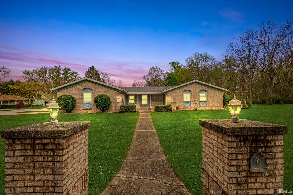 Photo of 404 Terry Lane, Mishawaka, IN 46544 (MLS # 202614446)