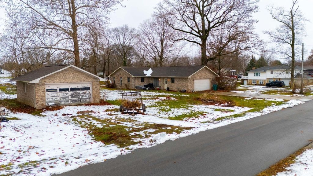 Photo of 15 S Second Street, Somerset, IN 46984 (MLS # 202548664)