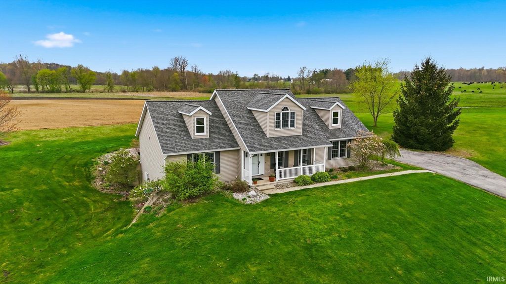 Photo of 4232 E 175, Albion, IN 46701 (MLS # 202615897)