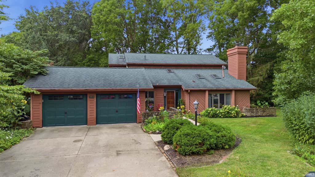 Photo of 3913 Somerset Place, West Lafayette, IN 47906 (MLS # 202632052)