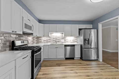 Tiny photo for 1001 Maplewood Drive, Kokomo, IN 46902 (MLS # 202616752)