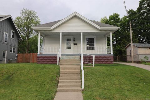Photo of 354 N Oneil Street, Frankfort, IN 46041 (MLS # 202618557)