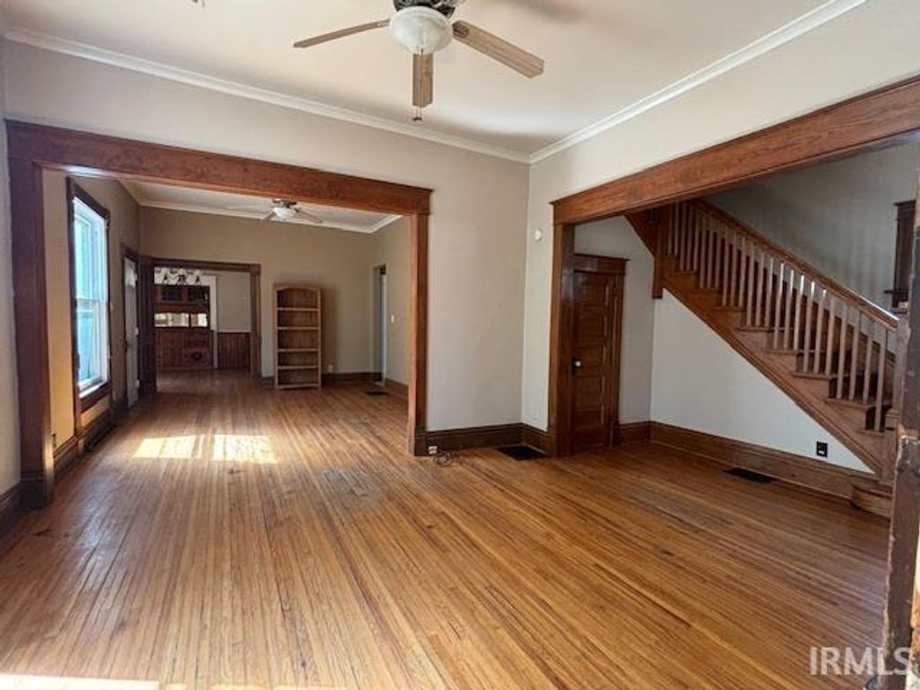 Photo of 428 W Navarre Street, South Bend, IN 46616 (MLS # 202610704)