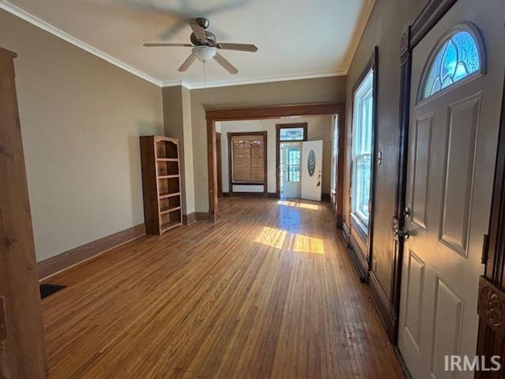 Photo of 428 W Navarre Street, South Bend, IN 46616 (MLS # 202610704)