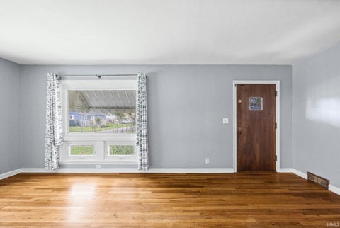 Tiny photo for 339 S 30th Street, Lafayette, IN 47904 (MLS # 202639775)