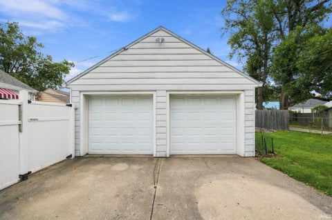 Tiny photo for 339 S 30th Street, Lafayette, IN 47904 (MLS # 202639775)
