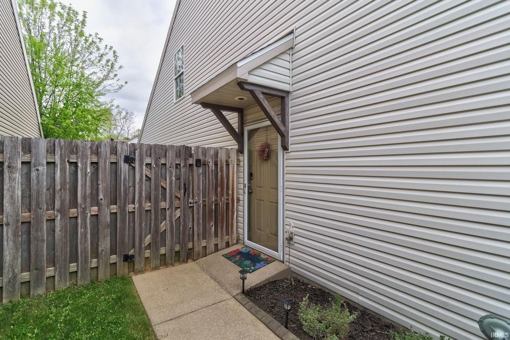 Photo of 4140 Shadwell Drive, Evansville, IN 47715 (MLS # 202613217)