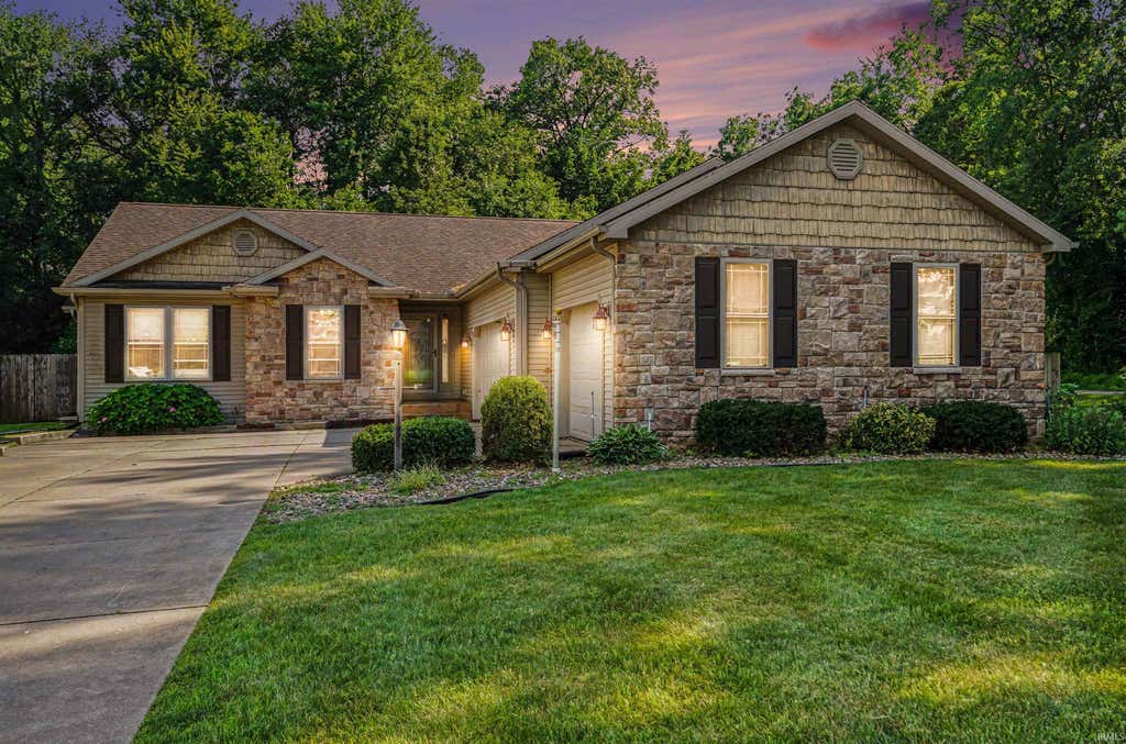 Photo of 20982 Arcadia Drive, Bristol, IN 46507 (MLS # 202627054)