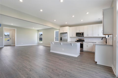 Tiny photo for 5110 Goldfinch Drive, Evansville, IN 47725 (MLS # 202539126)