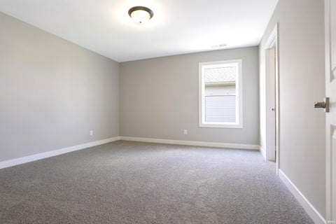 Tiny photo for 5110 Goldfinch Drive, Evansville, IN 47725 (MLS # 202539126)