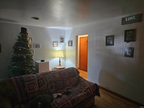 Tiny photo for 106 E Beckley Street, Royal Center, IN 46978 (MLS # 202631356)