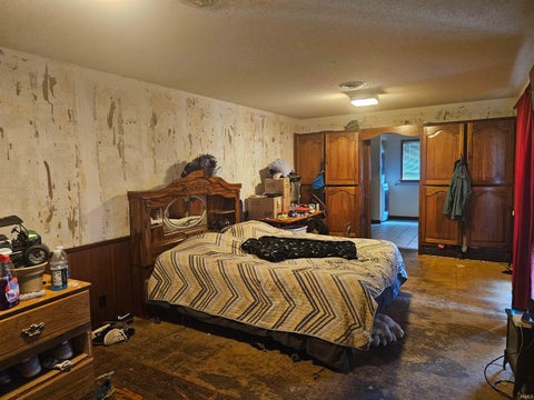 Tiny photo for 106 E Beckley Street, Royal Center, IN 46978 (MLS # 202631356)
