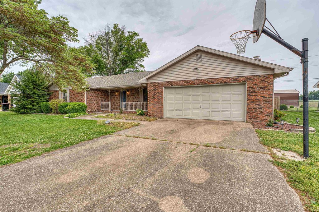 Photo of 1229 MOCKINGBIRD Lane, Mount Vernon, IN 47620 (MLS # 202616388)