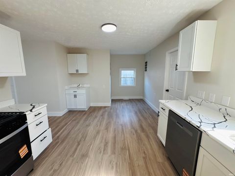 Tiny photo for 1018 N Armstrong Street, Kokomo, IN 46901 (MLS # 202627153)