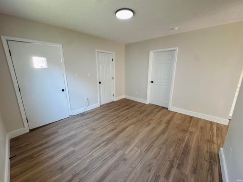 Tiny photo for 1018 N Armstrong Street, Kokomo, IN 46901 (MLS # 202627153)
