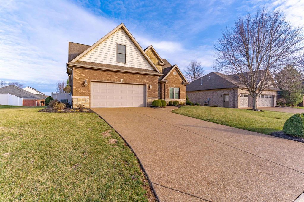 Photo of 3203 Takara Drive, Evansville, IN 47715 (MLS # 202549927)