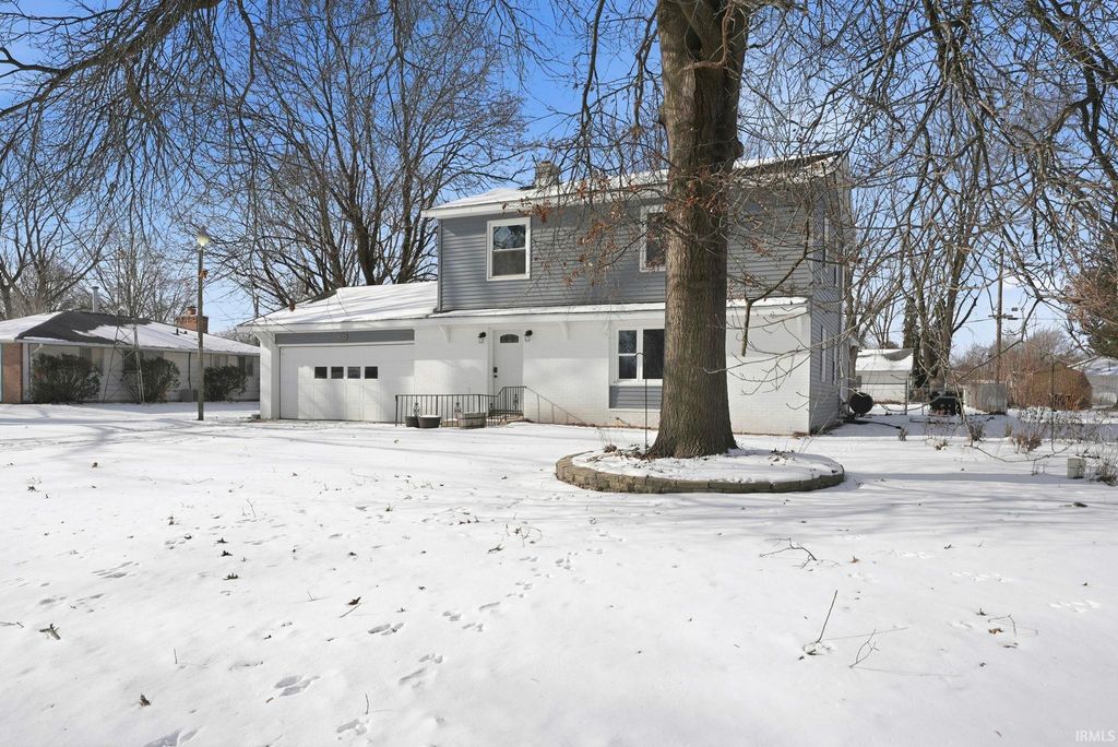 Photo of 1825 Nye Street, Warsaw, IN 46580 (MLS # 202602680)