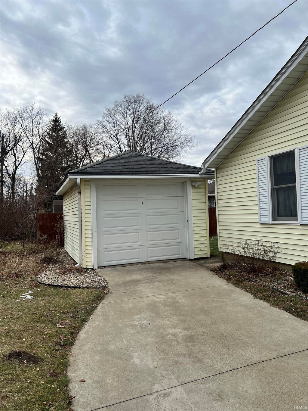 Photo of 115 N Maple Avenue, Warsaw, IN 46580 (MLS # 202549512)