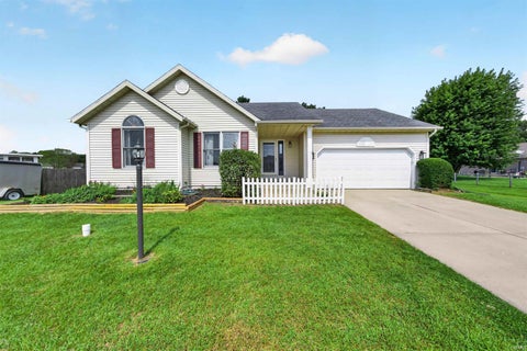 Photo of 30647 Ashwood Drive, Granger, IN 46530 (MLS # 202633940)
