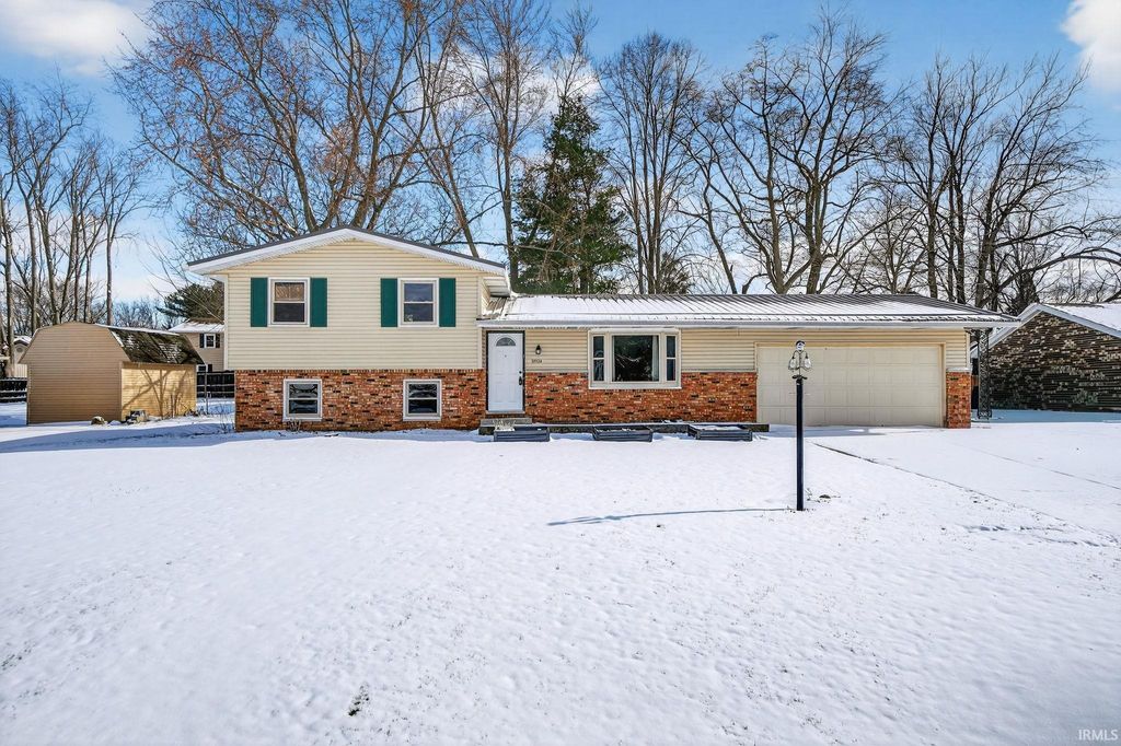 Photo of 17928 Darden Road, South Bend, IN 46635 (MLS # 202608822)