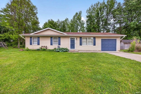 Photo of 433 S Tulip Tree Court, Ellettsville, IN 47429 (MLS # 202636114)