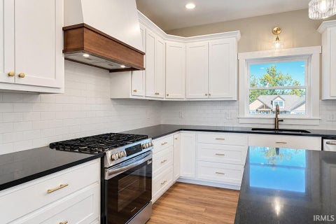 Tiny photo for 939 E Dresdin Drive, Warsaw, IN 46580 (MLS # 202643546)