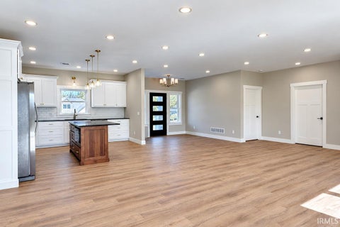 Tiny photo for 939 E Dresdin Drive, Warsaw, IN 46580 (MLS # 202643546)