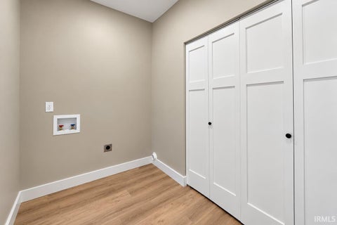 Tiny photo for 939 E Dresdin Drive, Warsaw, IN 46580 (MLS # 202643546)