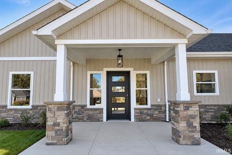 Tiny photo for 939 E Dresdin Drive, Warsaw, IN 46580 (MLS # 202643546)