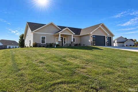 Tiny photo for 939 E Dresdin Drive, Warsaw, IN 46580 (MLS # 202643546)