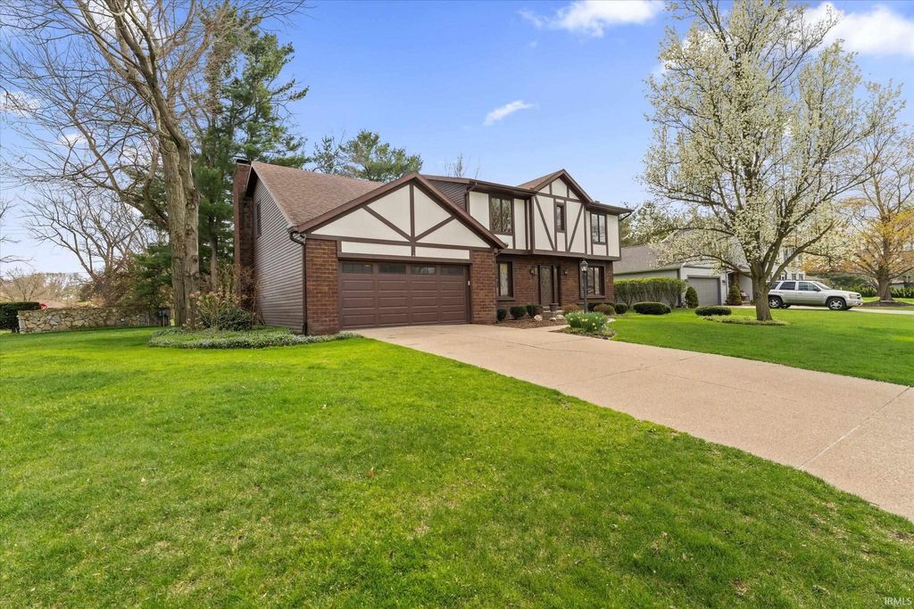 Photo of 15810 Walnut Pointe, Granger, IN 46530 (MLS # 202613509)