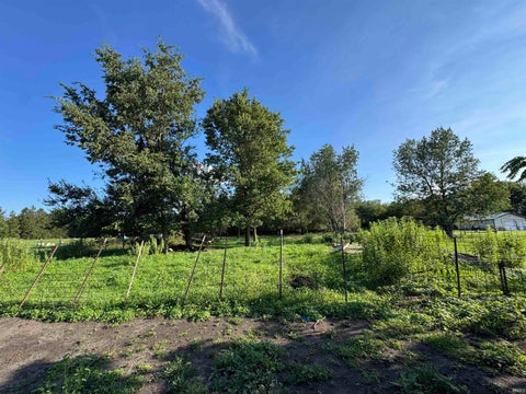 Tiny photo for 766 W Park Road, Monon, IN 47959 (MLS # 202633595)