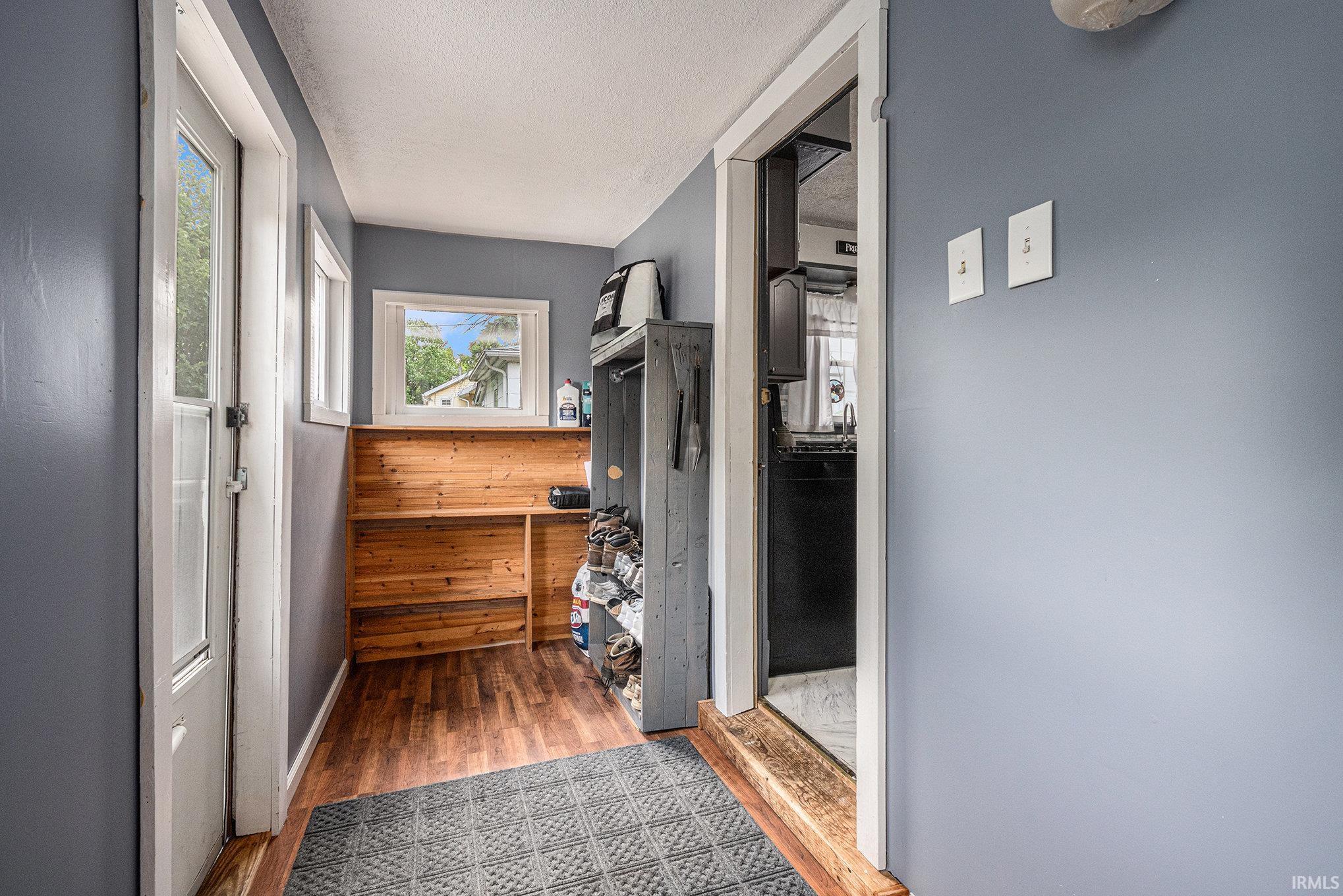 Mishawaka, Indiana 46545, United States, 2 Bedrooms Bedrooms, ,1 BathroomBathrooms,Residential,Active,170619