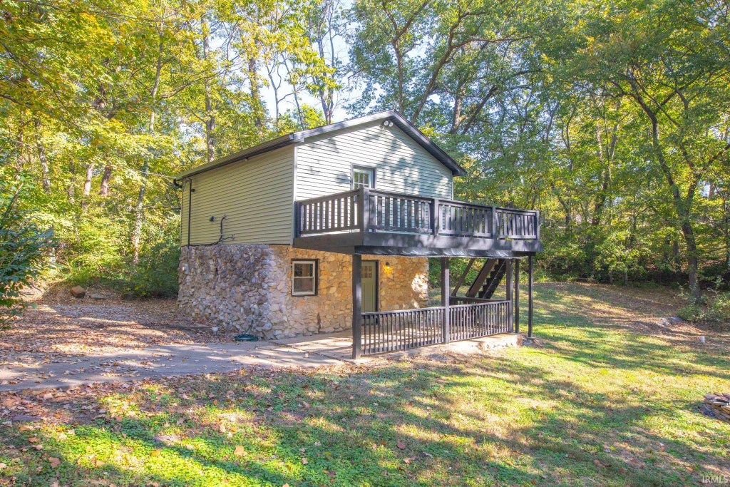 Photo of 5844 S Yankeetown Road, Boonville, IN 47601 (MLS # 202644513)
