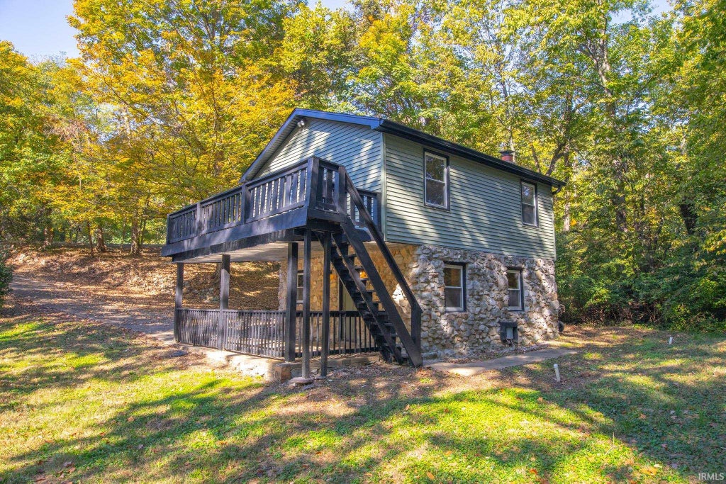 Photo of 5844 S Yankeetown Road, Boonville, IN 47601 (MLS # 202644513)