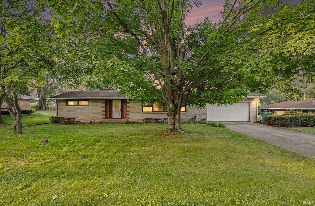 Photo of 20408 Ozone Street, South Bend, IN 46614 (MLS # 202629276)