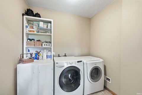 Tiny photo for 7020 E CR 900 N, Albany, IN 47320 (MLS # 202612678)